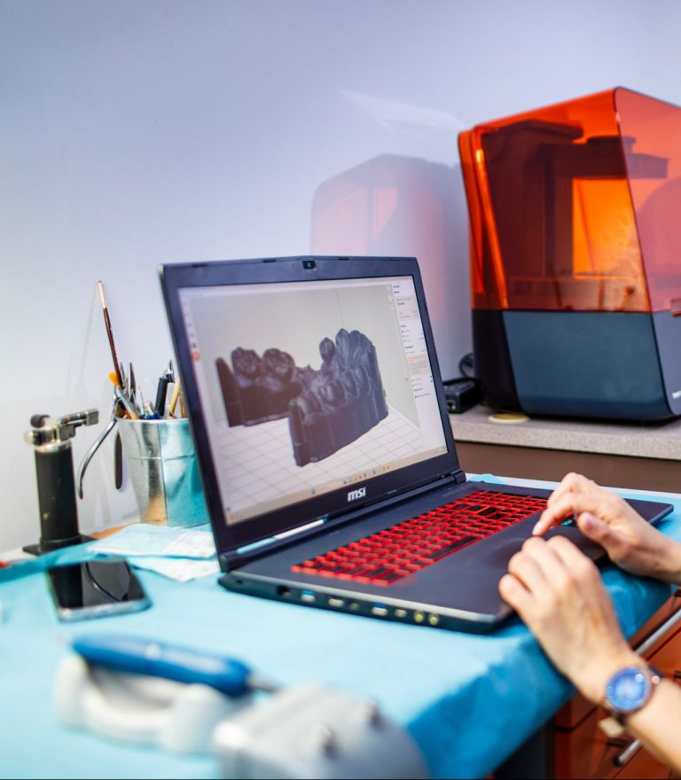 Protetyka Protetyka – Adental Wrocław, Jelcz-Laskowice