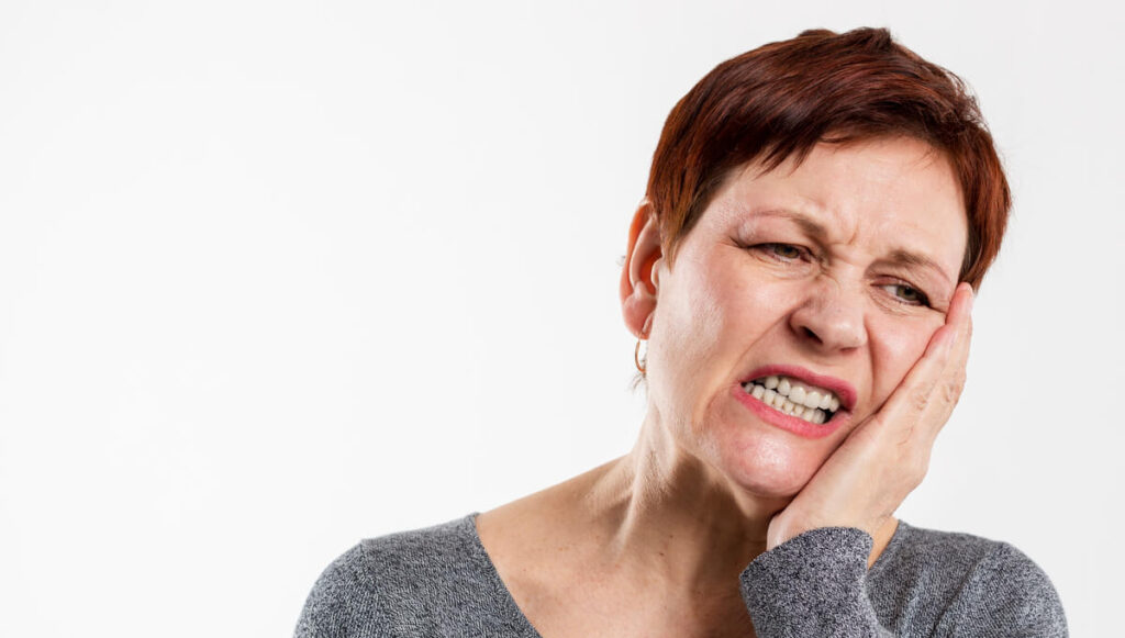 Jak leczyć nadwrażliwość zębów?